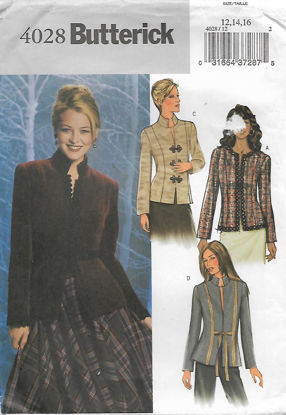 Picture of C251 BUTTERICK 4028: TOP SIZE 12-16