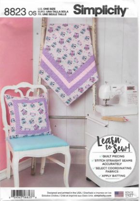 Picture of B257 SIMPLICITY 8823: QUILTED BLANKET AND PILLOW 