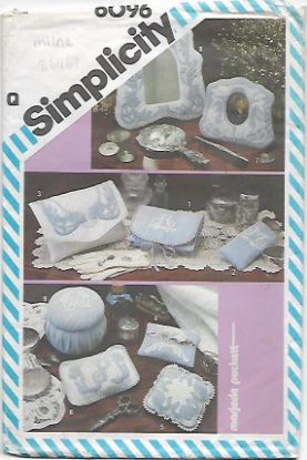 Picture of A34 SIMPLICITY 6096: SHADOW QUILTING ACCESSORIS ONE SIZE 