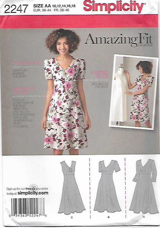 Picture of B112 SIMPLICITY 2247: DRESS SIZE 10-18