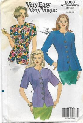 Picture of C33 VOGUE 8063: TOPS SIZE 14-18